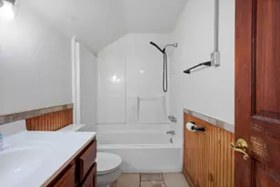 276 E Miller Ave, Munhall, PA 15120 - Photo 19