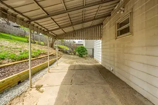 276 E Miller Ave, Munhall, PA 15120 - Photo 13