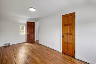 276 E Miller Ave, Munhall, PA 15120 - Photo 17