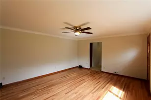 645 Mercer St, Turtle Creek, PA 15145 - Photo 17