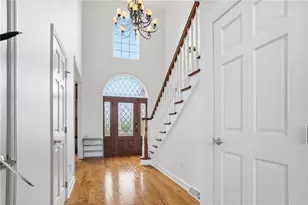 503 Meadow Ln, Findlay Township, PA 15026 - Photo 3