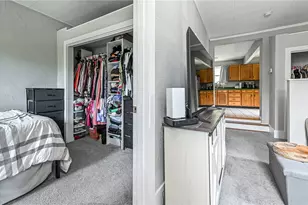 601 Midway Dr, Pittsburgh, PA 15215 - Photo 9