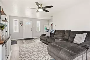 1652 Norsen Dr, Scott Township, PA 15243 - Photo 9
