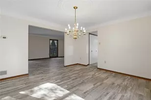 5915 Oak Hill Ct, Export, PA 15632 - Photo 11