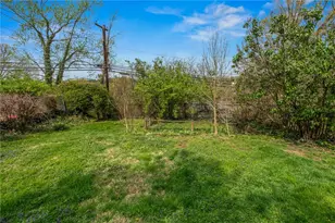 1152 Pinewood Dr, Pittsburgh, PA 15243 - Photo 35