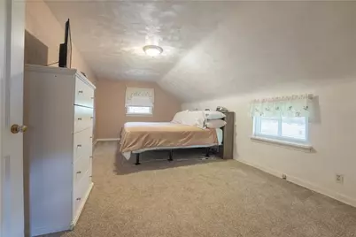 203 George St, Jeannette, PA 15644 - Photo 11