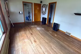 32 Hamburg Rd, Hempfield Township, PA 16125 - Photo 3