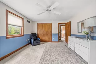 623 W Parliament Dr, Coraopolis, PA 15108 - Photo 27