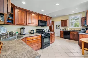 5705 Bartlett St, Pittsburgh, PA 15217 - Photo 13