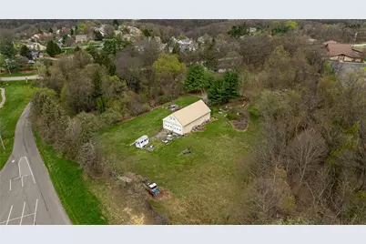 2168 Reis Run Rd, Pittsburgh, PA 15237 - Photo 3
