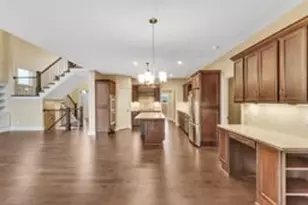 494 Harvest View Dr, Peters Township, PA 15367 - Photo 13