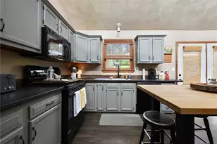 21 Ross Hollow Rd, Pittsburgh, PA 15239 - Photo 11