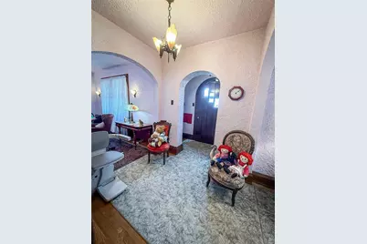 221 E Muntz Ave, Twp of But SE, PA 16001 - Photo 5