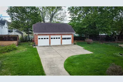 221 E Muntz Ave, Twp of But SE, PA 16001 - Photo 45