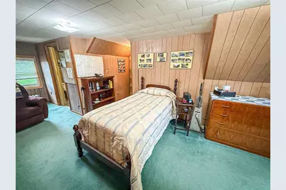 221 E Muntz Ave, Twp of But SE, PA 16001 - Photo 39
