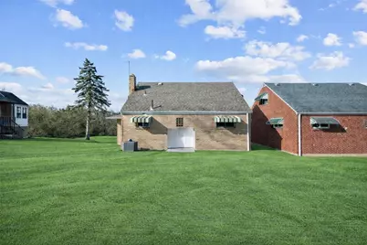 2025 Ohio Ave, West Mifflin, PA 15122 - Photo 25