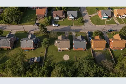 2025 Ohio Ave, West Mifflin, PA 15122 - Photo 29