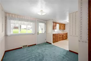 180 Hilltop Ln, Canton Township, PA 15301 - Photo 7