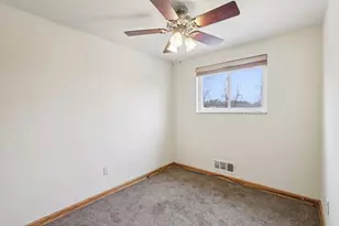 2920 Homehurst Ave, Pittsburgh, PA 15234 - Photo 15