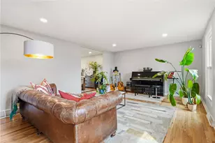 162 Woodshire Dr, Pittsburgh, PA 15215 - Photo 5