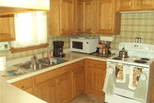 393 Rebecca St, Somerset Township, PA 15501 - Photo 3