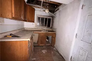 5001 Broad St, Pittsburgh, PA 15224 - Photo 9