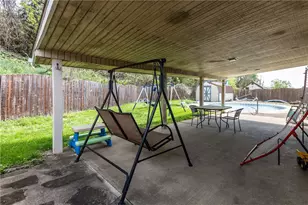42 Manor Rd, Donora, PA 15033 - Photo 27
