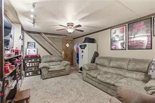 42 Manor Rd, Donora, PA 15033 - Photo 25