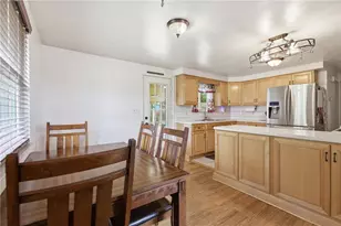 42 Manor Rd, Donora, PA 15033 - Photo 9