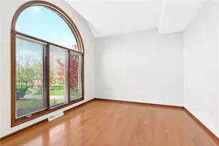 510 Potomac Ct, Adams Township, PA 15044 - Photo 7