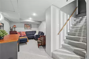 240 Inglewood Dr, Pittsburgh, PA 15228 - Photo 35