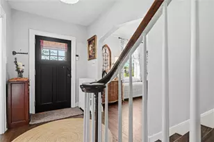 240 Inglewood Dr, Pittsburgh, PA 15228 - Photo 5