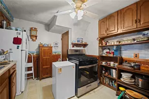 1521 Pacific Ave, Harrison Township, PA 15065 - Photo 13