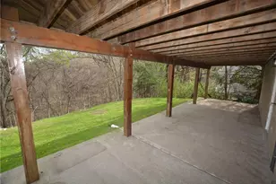 229 Springwood Dr, Pittsburgh, PA 15147 - Photo 47