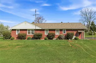 123 Hadley Rd, Hempfield Township, PA 16125 - Photo 5