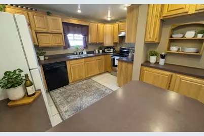 318 Harrison Avenue, Vandergrift, PA 15690 - Photo 11