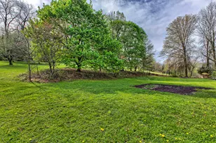 140 Keck Ln, Ruffs Dale, PA 15679 - Photo 9