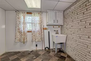 140 Keck Ln, Ruffs Dale, PA 15679 - Photo 33