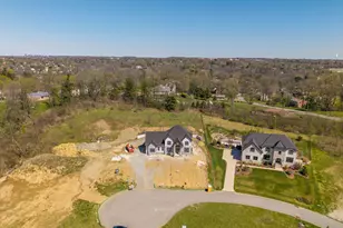 2210 Tree Top Ln, Pittsburgh, PA 15241 - Photo 9