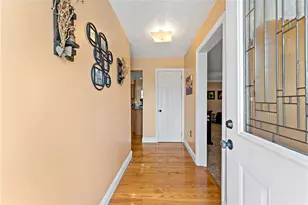 9 Midway Dr, Kennedy Township, PA 15136 - Photo 3