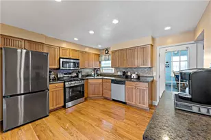 9 Midway Dr, Kennedy Township, PA 15136 - Photo 7