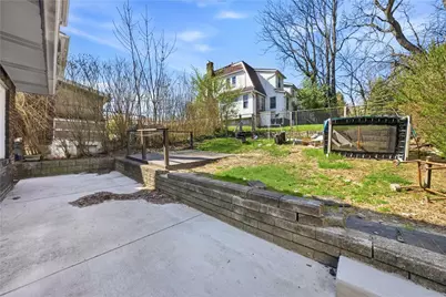2559 Wenzel Ave, Beechview, PA 15216 - Photo 35