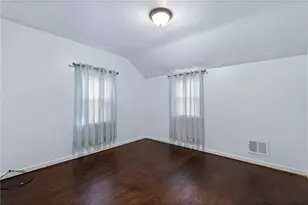 2050 Elmbrook Ln, Scott Township, PA 15243 - Photo 11