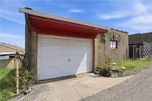1002 Downlook St, Pittsburgh, PA 15201 - Photo 43