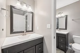 196 Woodhaven Dr, Seven Fields Boro, PA 16046 - Photo 19