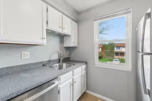 196 Woodhaven Dr, Seven Fields Boro, PA 16046 - Photo 13
