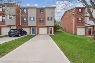 196 Woodhaven Dr, Seven Fields Boro, PA 16046 - Photo 7