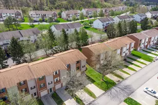 196 Woodhaven Dr, Seven Fields Boro, PA 16046 - Photo 5