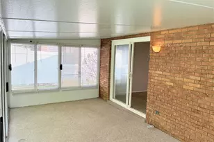 5176 Janie Dr, Pittsburgh, PA 15227 - Photo 9
