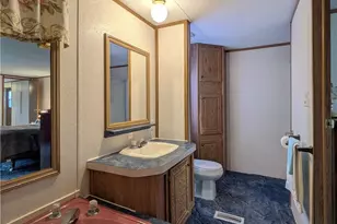 401 Silver Ln, Center Township, PA 16001 - Photo 21